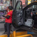 Cruz Roja atienda a mujer que se impacto contra un Oxxo en la colonia Hidalgo