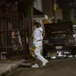 Ataque armado en taller mecánico deja un muerto y un lesionado