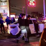 Menores y una joven asaltan a conductor de uber; responsables se chocan tras ser perseguidos
