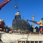 Rescata cuerpo de Bomberos de Tijuana a dos personas tras accidente en construcción de torre de viaducto elevado