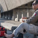 Auxiliar vial es atropellado por una mujer en dispositivo de cruce de la “Ready Lane”