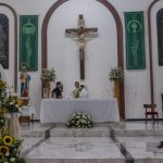 Colocan una fotografía del Arzobispo de Tijuana Francisco Moreno Barrón y un arreglo floral en las misas vespertinas de este domingo