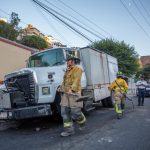 Camión de carga pierde frenos y chofer evita accidente mayor