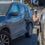 Vuelta prohibida termina en choque cerca del CREA