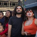 Miles disfrutan el tercer desfile tradicional del Día de Muertos en la Zona Centro de Tijuana