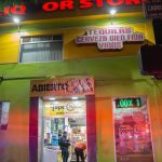 Hombre es atendido por presunta sobredosis en licorería de la Zona Centro