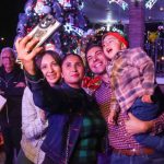 Tecate se llena de Magia con el Tradicional Encendido del árbol de navidad