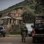 Localizan a persona sin vida con huellas de violencia en la colonia Rancho Las Flores