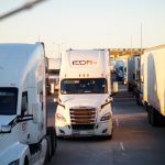 Agricultores continúan bloqueando la garita comercial de Mexicali