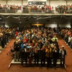 Román Cota entrega 2 mil cenas navideñas