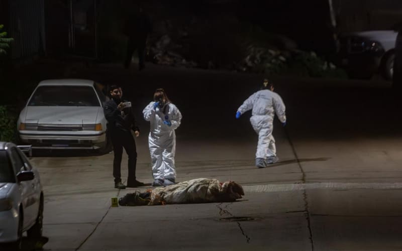 Localizan cuerpo envuelto en cobija en la colonia Herrera