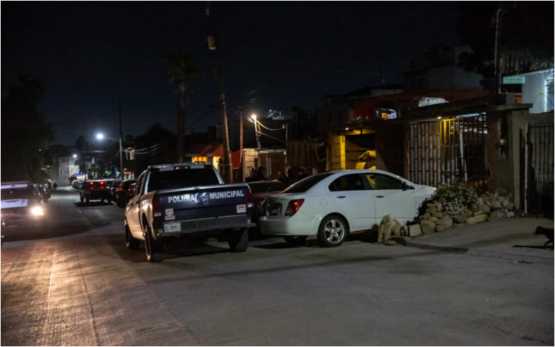 Matan a hombre en el patio de una casa en Camino Verde