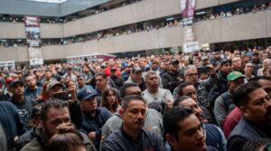 Burócratas de Tijuana inician paro indefinido por falta de equipo y plazas