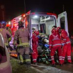 Conductor queda prensado tras chocar contra poste en Rosas Magallón