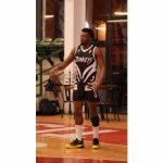 Expresividad africana-canadiense: Mike Nuga aterriza en Tijuana Zonkeys