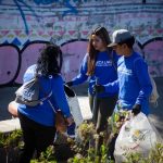 Voluntarios de ECA LNG participan en limpieza de arroyo