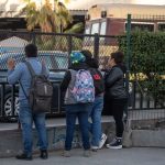 Hombre no usa el puente peatonal y muere atropellado en el crucero de la 5 y 10