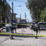 Hallan cuerpo en estado de descomposición dentro de vehículo en la colonia Roberto de la Madrid