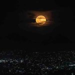 Luna llena de marzo ilumina el cielo de Tijuana